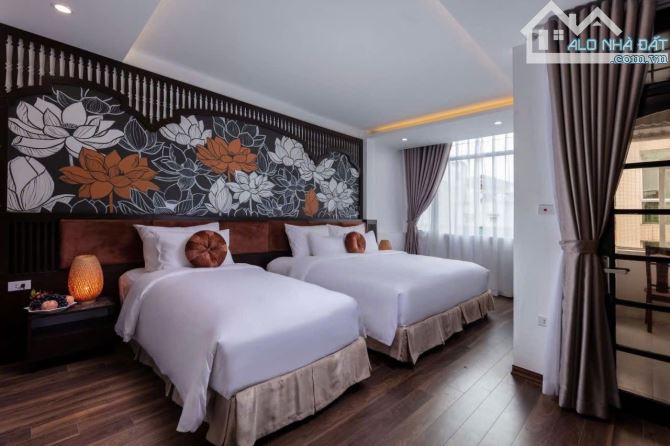 67.6 tỷ - MP Đội Cấn - Khách sạn 3* - DT168m x 10 tầng x 36 phòng. - 2