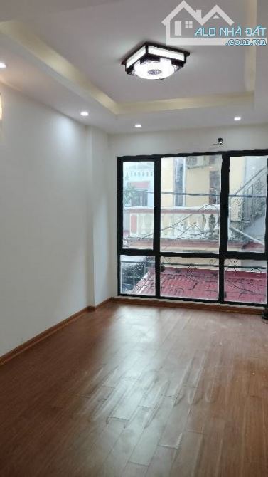 Bán nhà Mặt Phố 5T. Bạch Đằng Hoàn Kiếm.DT: 40M2 xMt: 4M.. giá 9,6 tỷ - 2