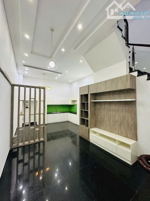 Bán nhà 4 tầng 90m2, đường 9m, gần ngã tư Nguyễn Bình và Lê Văn Lương, 6 tỷ 450 - 2
