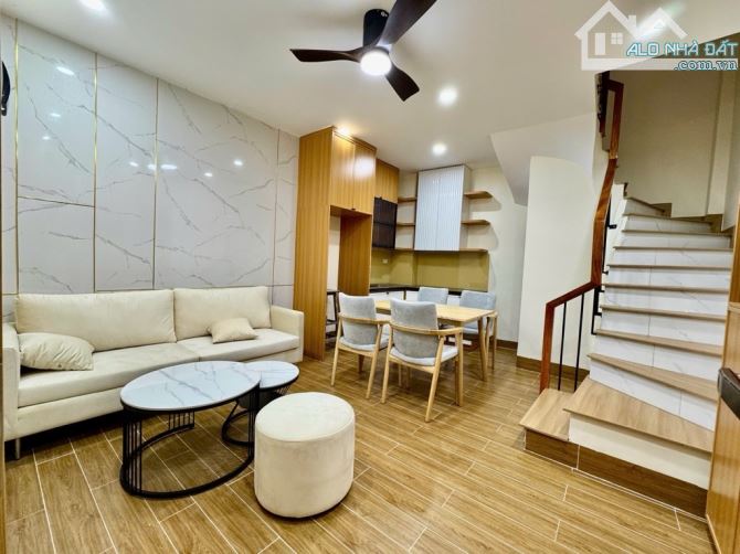 Khâm Thiên, Đống Đa, Nhà đẹp, ở Ngay, Gần Phố, 27m2x4T, MT 4m, 6.5 Tỷ - 2