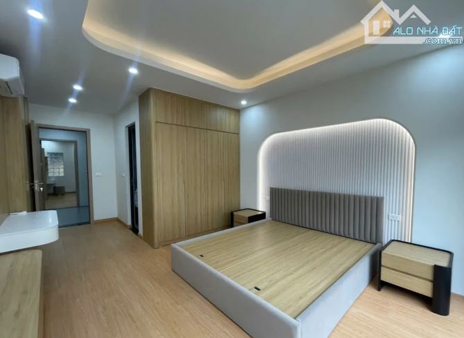 Bán Nhà phố Hồng Tiến, Bồ Đề DT 40m2, MT 5m, 6 tầng thang máy. Nhỉnh 11 Tỷ - 2