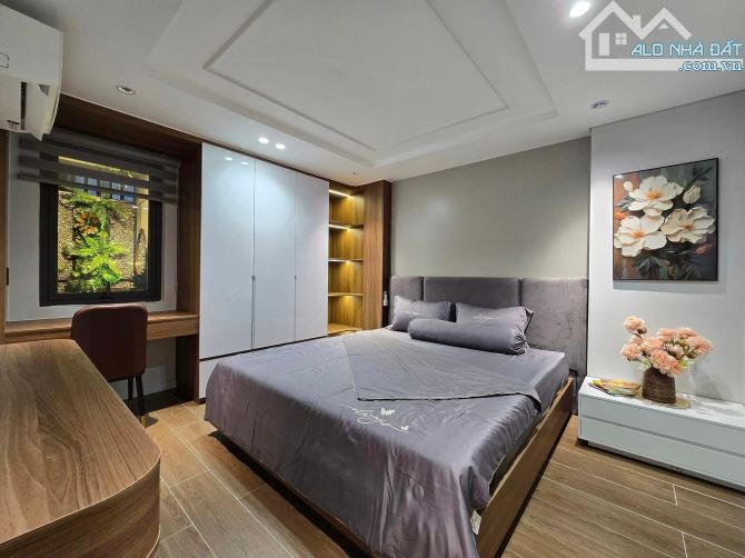 Chính chủ bán nhà Thịnh Quang, ngõ ô tô, giá rẻ, tặng 2 tỷ nội thất, 100m5T 17.5 tỷ - 2