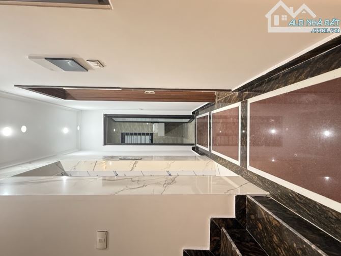 NGỌC HỒI – 42m² – Mặt tiền 6m - 2 mặt ngõ thoáng trước sau – 5 tầng thang máy nhập khẩu - - 2