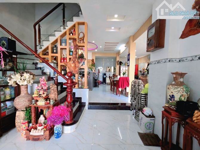 Bán nhà đẹp 4 tầng ,căn góc 2 mặt tiền,xe hơi vi vu.Lê Văn Lương ,Nhà Bè .Giá 7.5 tỷ. - 2