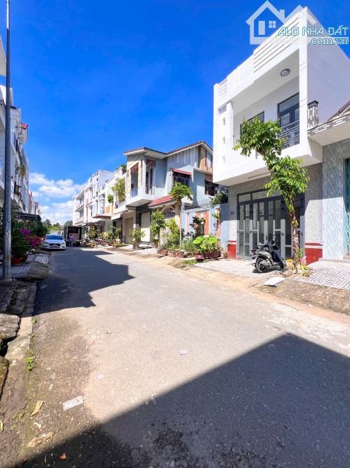 NHÀ 1 TRỆT 1 LẦU ĐƯỜNG B5 KDC HƯNG PHÚ 1 - GẦN SIÊU THỊ GO CẦN THƠ - 2