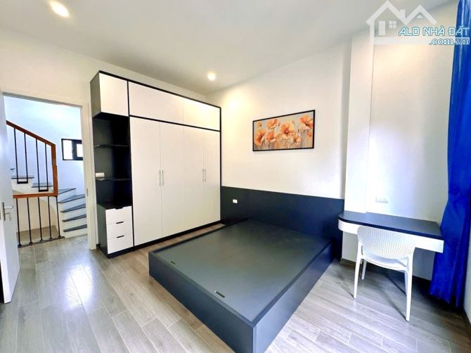 CHÍNH KINH - VỊ TRÍ ĐẸP - SỔ PHÂN LÔ - THOÁNG TRƯỚC SAU  - FULL NỘI THẤT - 44M2 x 4TẦNG - 2