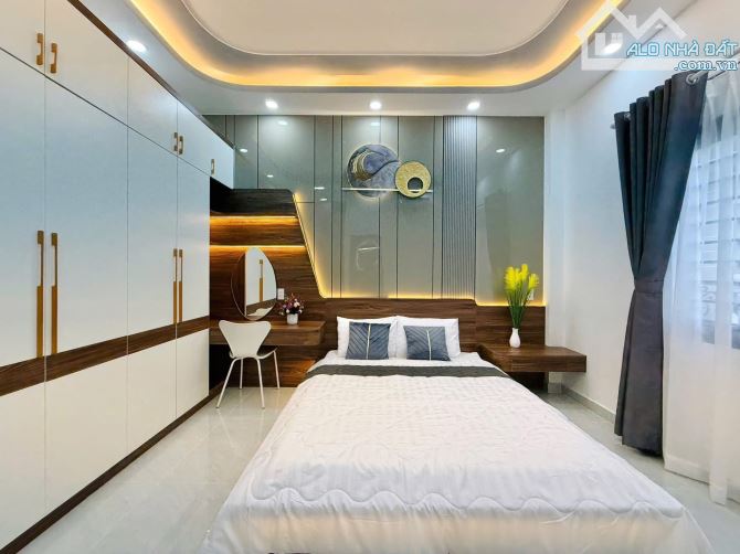 Nhà Trần Xuân Soạn Q7 giá 2 Ty 760, SHR, Sẵn HĐ 24tr/ tháng, 74m2 - 2