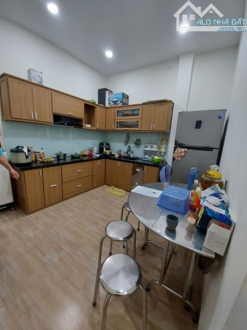 BÁN NHÀ HẺM OTÔ NGUYỂN SƠN - DT: 91M2 - CHỈ 9,9 TY TL - 2
