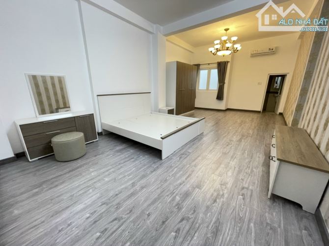 Bán rẻ khách sạn 4 x 16m 1 trệt 7 lầu Trần Quang Khải Quận 1 TP.HCM - 2