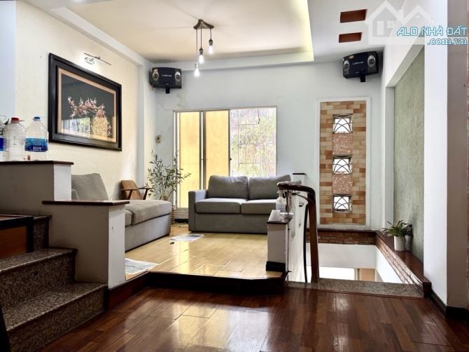 Phường 2 đường Dương Bá Trạc, hẻm ba gác, sổ hồng đầy đủ, 64 m2 giá chỉ 5.3 tỷ - 2