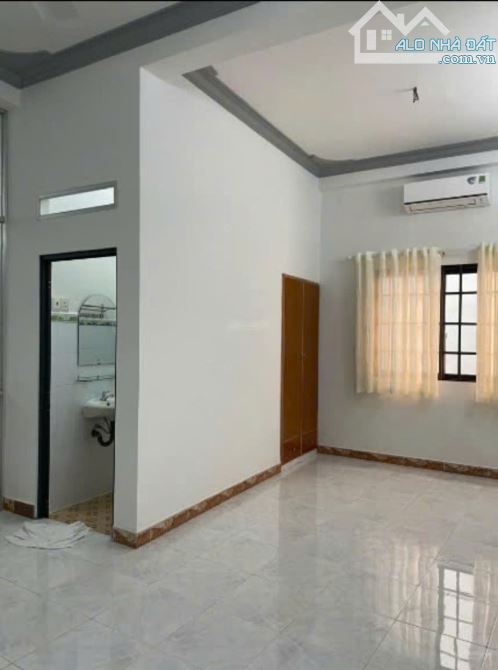 Nhà mặt tiền Cư Xá Bình Thới, Trệt 2 Lầu, 5PN 5WC, 3.5x23m, 23 Triệu - 2