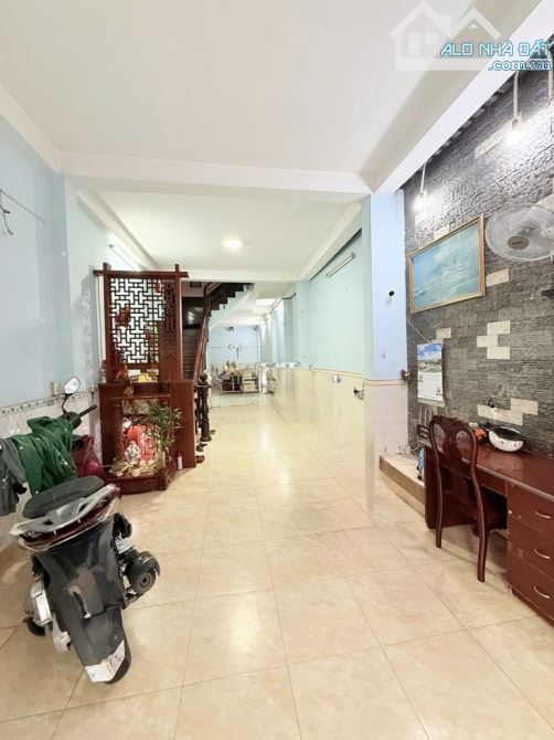 SIÊU PHẨM MTKD VIP Khu TÂN SƠN NHÌ- 5TẦNG 90M2 NỞ HẬU CHỈ 16.9 TỶ - 2