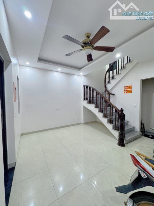 XUÂN ĐỈNH BẮC TỪ LIÊM NHÀ MỚI ĐẸP 41m  5 TẦNG GIÁ 8.2 TỶ  2 MẶT THOÁNG - 2