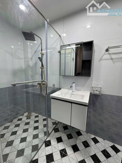 Phân Lô Quân Đội Ôtô tránh Lê Trọng Tấn- Thang máy- Kinh Doanh, DT 57m*5T, MT 5m, Giá 20Ty - 2