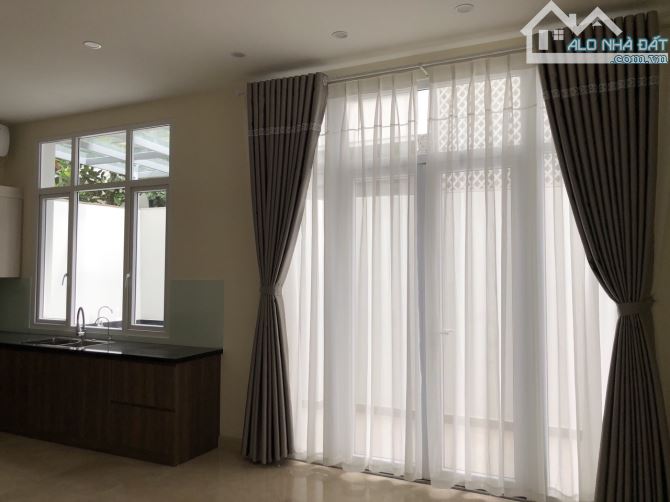 CC  thuê biệt thự liền kề K Ciputra – 180m² – 3 tầng – 5PN – 4WC – Giá 2.000 USD/tháng (TL - 2