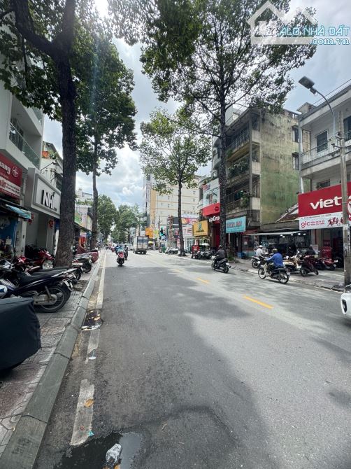 🌟 BÁN NHÀ MẶT PHỐ TRẦN QUANG KHẢI - P. TÂN ĐỊNH, QUẬN 1 🌟 - 2