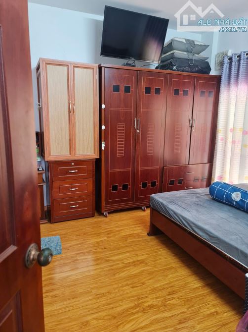 Cho thuê chung cư Phú Thạnh 100m 3PN 2WC giá 10 triệu , vào ở liền - 2