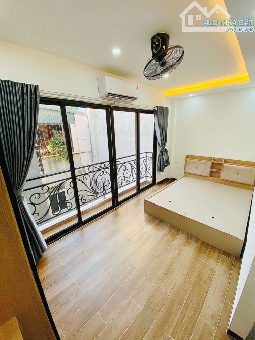 BÁN CCMN ĐƯỜNG LA THÀNH - BA ĐÌNH - DIỆN TÍCH 78M - 7 TẦNG - 15 PHÒNG KHÉP KÍN - 2