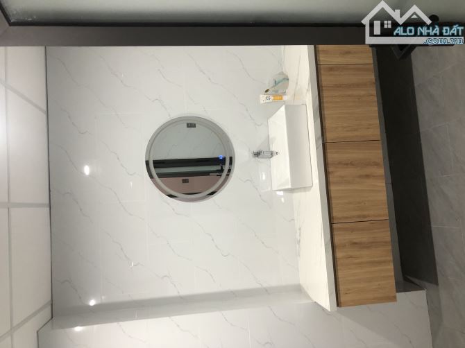 BÁN NHÀ KIỆT HOÀNG DIỆU 2 tầng 80m^2  giá: 5,6 tỷ - 2