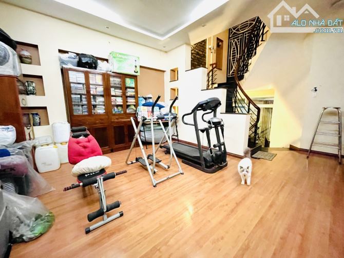 Gần Mặt Tiền, Hẻm Ô Tô, 124m2, Ngang 5m, 5 Tầng, 6PN, Ung Văn Khiêm, Q.Bình Thạnh - 2