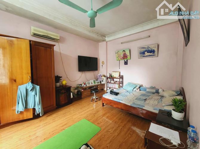 🎉TT CẦU GIẤY-LÔ GÓC-GẦN PHỐ 10M-MẶT TIỀN RỘNG 2THOÁNG-NGÕ BA GÁC THÔNG -Nguyễn Đình Hoàn - 2