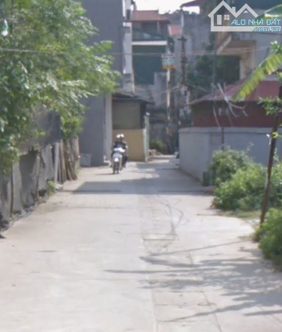 HIẾM - MẢNH ĐẤT SÁT Ô TÔ, NÔNG THOÁNG, NGÕ TRỤC CHÍNH ĐI VÀO ĐẠI ÁNG- NGỌC HỒI, CHỈ 3.5 TỶ - 2