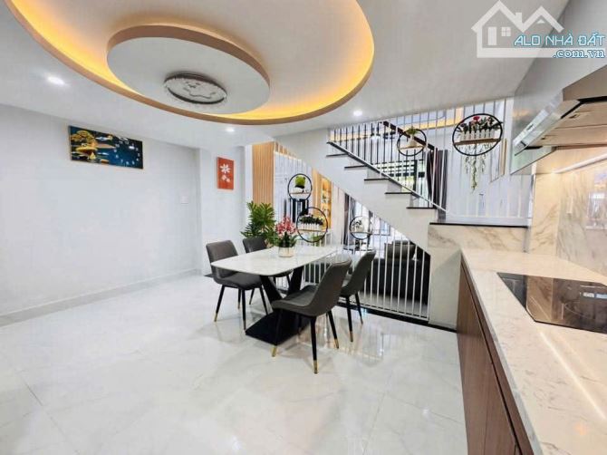 Bán nhà Bà Điểm, Hóc Môn, Giá: 2 tỷ 150 triệu / 50m2, sổ riêng công chứng ngay - 2