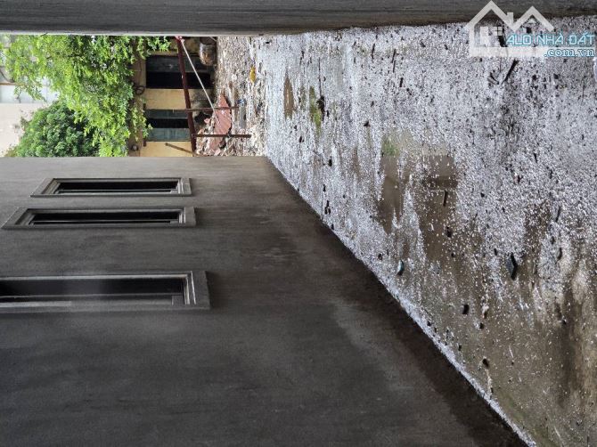 MẢNH ĐẤT HIẾM – GIÁ HỢP LÝ KHU VỰC HỒ TÂY – XÂY NHÀ CHO TÂY THUÊ _31M2 – 7,3 TỶ. - 2