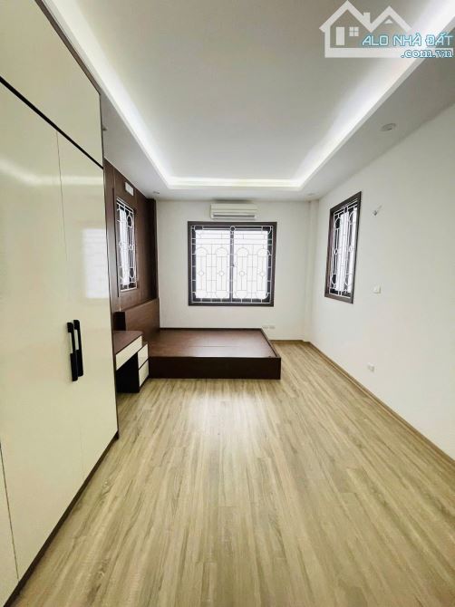 BÁN NHÀ TRƯỜNG CHINH --TẶNG FULL NỘI THẤT, 30M2, 6 TẦNG, 2 THOÁNG- GIÁ 7.5 TỶ - 2