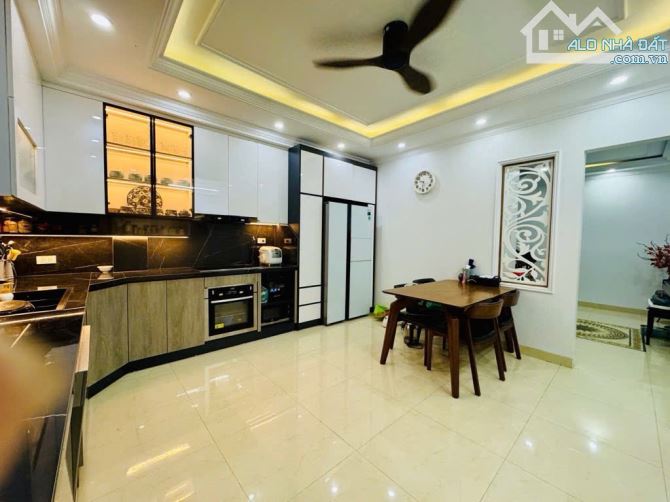 NHÀ PHÂN LÔ VIP HÀM NGHI – 6 TẦNG – GARA Ô TÔ – FULL NỘI THẤT – GIÁ 14.8 TỶ - 2