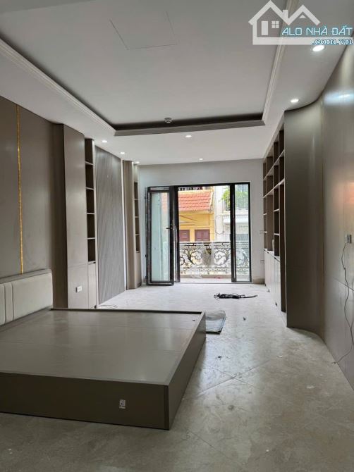 BÁN NHÀ PHÂN LÔ KIM ĐỒNG – 71m² – 6 TẦNG –  Ô TÔ TRÁNH – SỔ NỞ HẬU – GIÁ 26.8 TỶ - 2