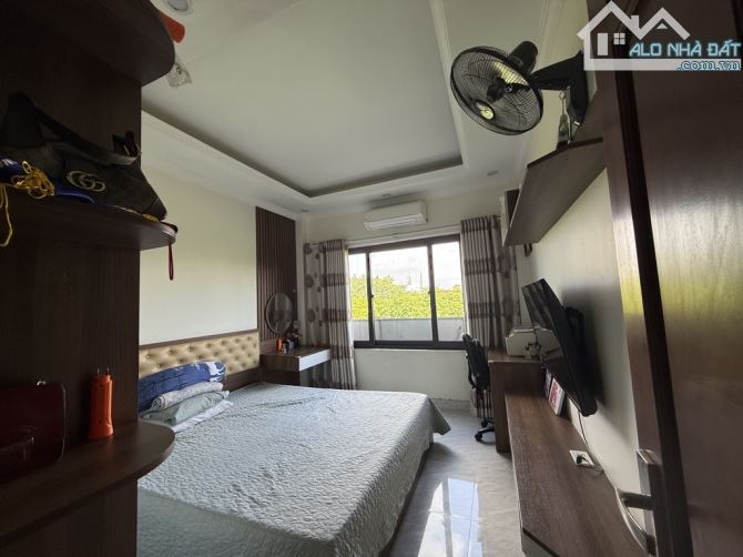 Nhà đẹp Tứ Hiệp 10.x Tỷ Vị trí trung tâm Thanh Tri Đường ô tô tránh, DT 38m - 2
