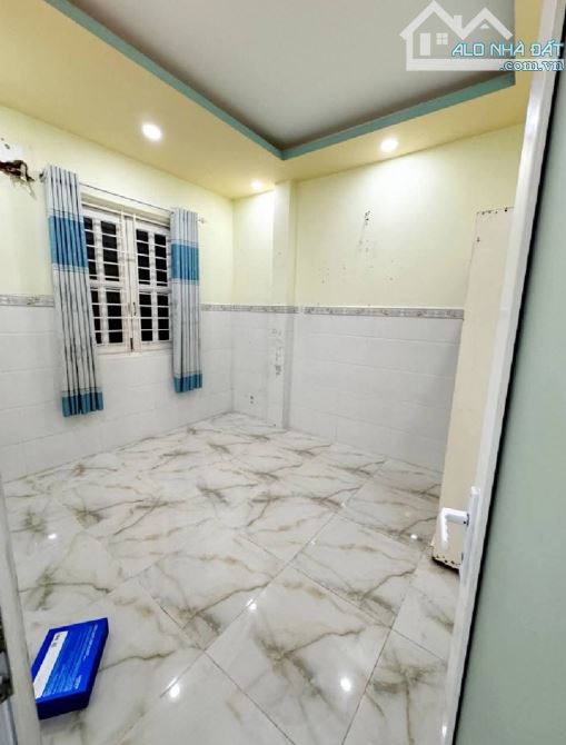 Bán nhà giáp An Dương Vương 40m2 3 tầng nhỉnh 5 tỷ nhỏ - 2