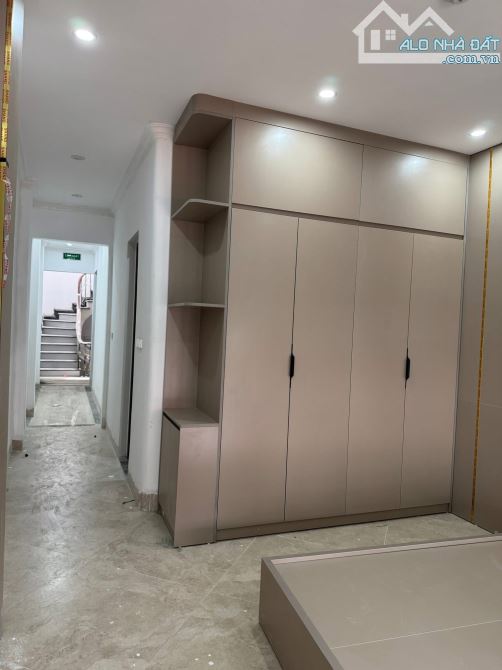 BÁn NHÀ KIM ĐỒNG 72M X 6 TẦNG Ô TÔ TRÁNH KINH DOANH FULL NỘI THẤT - 2