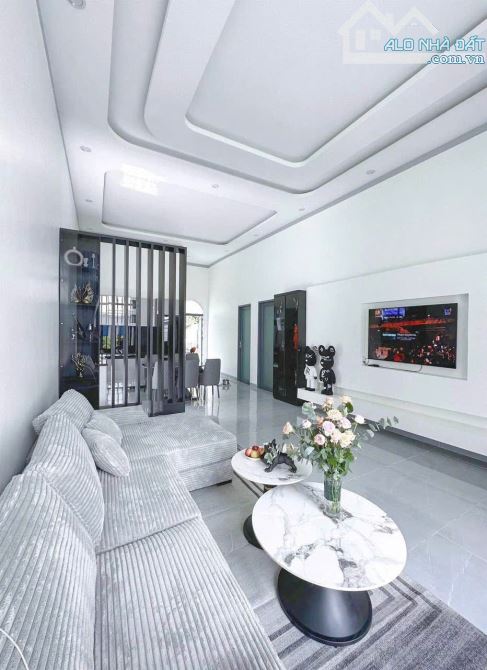 NHÀ CẤP 4 CHỈ 1 TỶ 550 NẰM NGAY TRUNG TÂM PHƯỜNG TÂN TRIỀU - 2