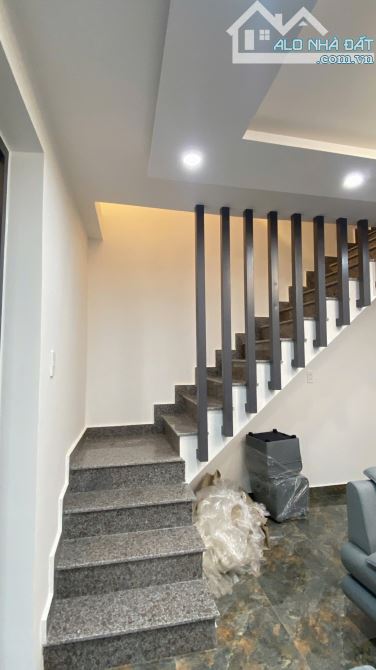 BÁN NHÀ MỚI SỔ RIÊNG XÂY DỰNG ĐƯỜNG NGUYỄN TRUNG TRỰC - 2
