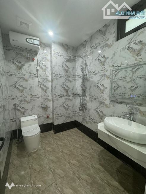 Tôi cần bán nhà riêng phố Láng Hạ - 33m2 - 5T - Giá 7.1 tỷ - 2