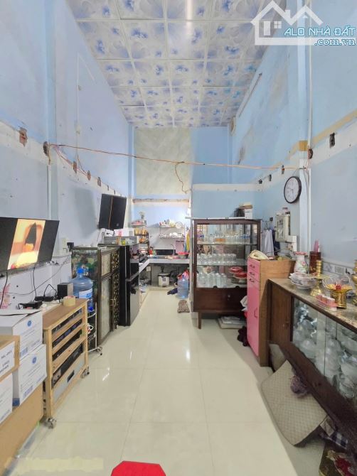 Bán gấp căn nhà Đ.Tân Xuân 6 - hóc môn - 106m2 - sổ riêng - 995 triệu - 2
