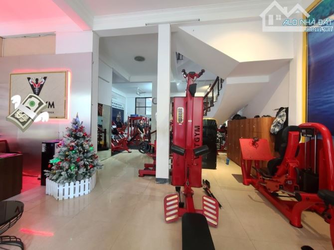 ► Nhà đường Ô tô ngay Chợ Đống Đa, 190m2, ngang 8m, 3 tầng cứng, đang Kinh Doanh, 12.x tỷ - 2