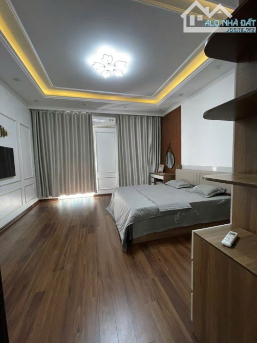 BÁN NHÀ LA KHÊ, PHÂN LÔ VỈA HÈ, DT 50M2, 5 TẦNG,THANG MÁY , GIÁ 15 TỶ. - 2