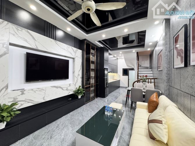 Cực phẩm Kim Giang 35m2*5T ở ngay, gần ô tô gần trường học, sổ vuông đẹp chỉ 7.6 tỷ - 2