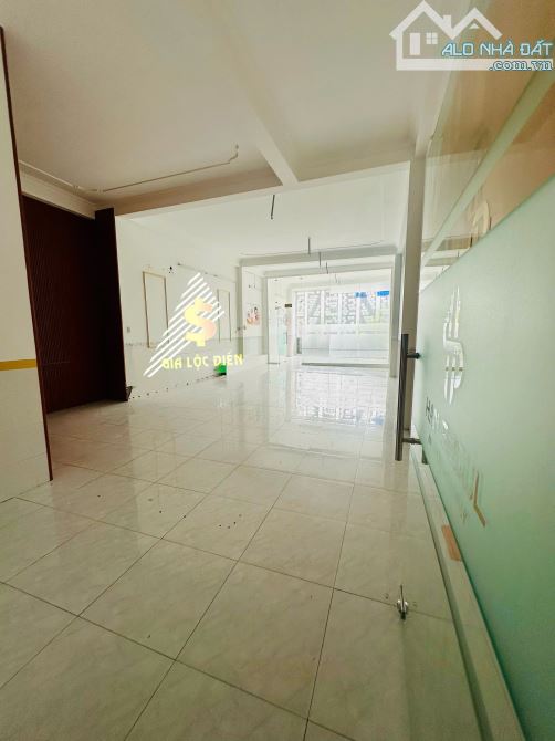 CHO THUÊ NHÀ MẶT TIỀN ĐƯỜNG NGUYỄN VĂN CỪ CẦN THƠ GIÁ 40 TRIỆU - 2