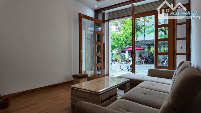 Bán nhà 4 tầng mt đường 5m5 sát điểm bắn pháo hoa sông Hàn - 2