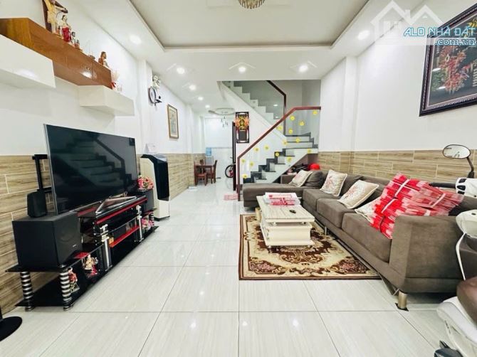 NHÀ ĐẸP 4 TẦNG- KHU VIP TÂN PHÚ - 5x11m - GẦN TRƯỜNG THPT TRẦN PHÚ- NHỈNH 6 TỶ - 2