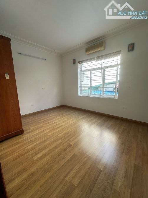 SIÊU HIẾM PHÂN LÔ -HOÀNG CẦU-ĐỐNG ĐA-42M2-Ô TÔ TRÁNH-5 TẦNG-2 BƯỚC RA HỒ-GIÁ 16.2 TỶ - 2