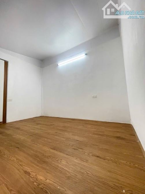 Bán Nhà Giá Rẻ Thanh Nhàn – 13m² – 4 Tầng – 1,85 Tỷ-Gần phố-Ko QH - 2