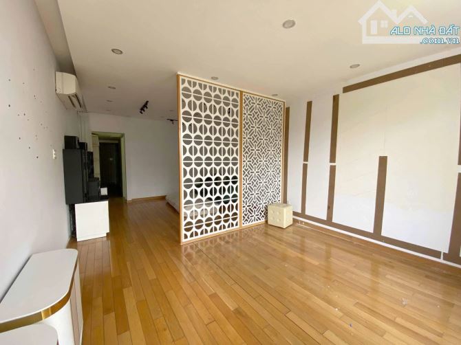 Bán nhà 5 lầu MT Đường số 10  - 81m2 - 4.5m x 18m - 4PN -4WC liền kề q8 - 2
