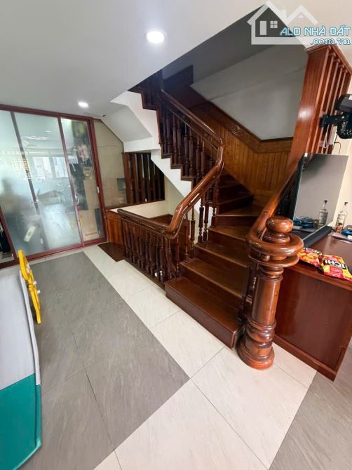 NHỈNH 10 TỶ TL, P.9, TÂN BÌNH, KHU PHÂN LÔ, 54m2 (4.2 x 13m), 5 TẦNG BTCT - Hẻm 6m - 2