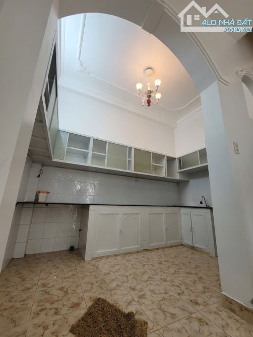 🔥🔥 TRẦN QUANG DIỆU, QUẬN 3, DTSD: 124m2, 4 TẦNG, 5 PHÒNG NGỦ. GIÁ: 10,68 TỶ💥💥 - 2