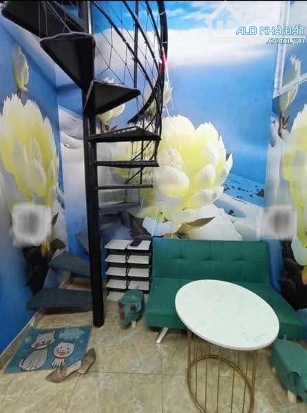 Cho thuê nhà ngõ phố Văn Hương Khâm Thiên Đống Đa 25m x 3 tầng, giá 7tr/tháng - 2